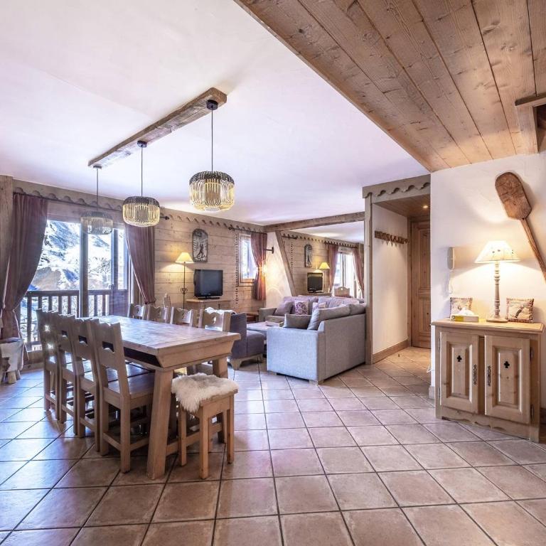 Duplex 4 Ch. avec Piscine, Spa, Ski aux Pistes - Appartement 4 Chambres - 11
