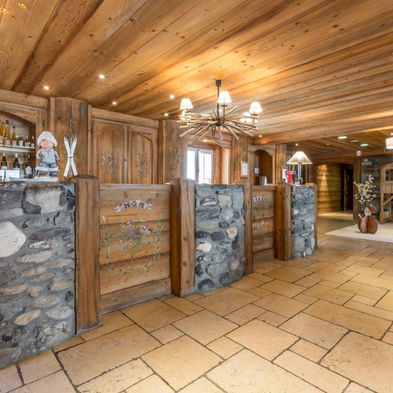 Duplex 4 Ch. avec Piscine, Spa, Ski aux Pistes - Appartement 4 Chambres - 15
