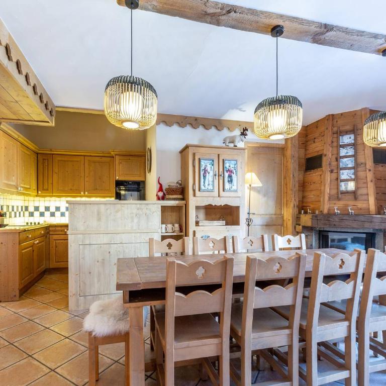Duplex 4 Ch. avec Piscine, Spa, Ski aux Pistes - Appartement 4 Chambres - 30