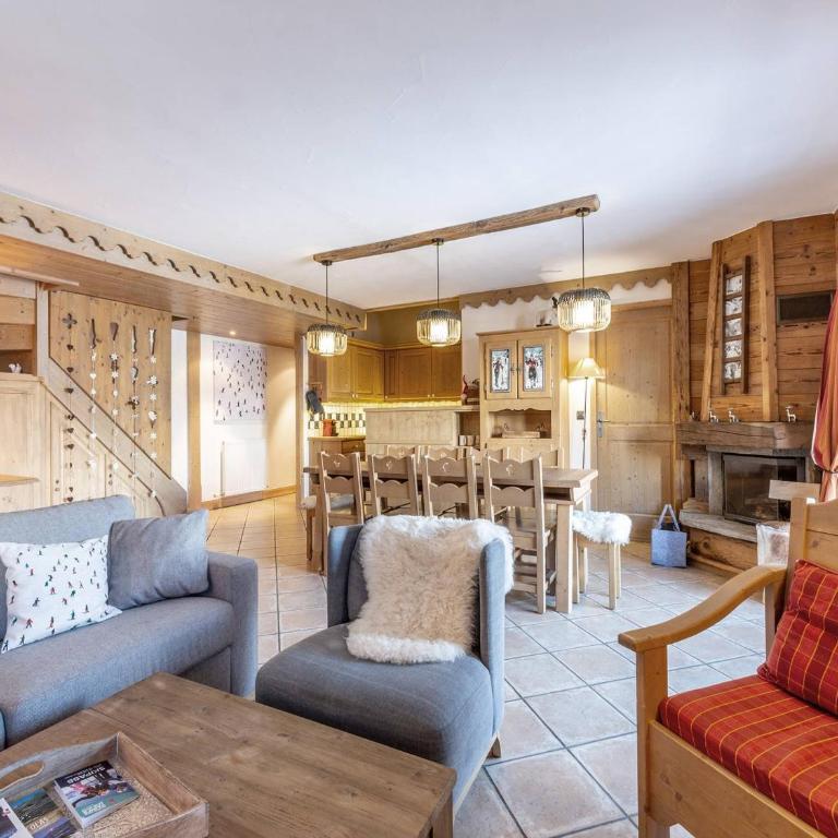 Duplex 4 Ch. avec Piscine, Spa, Ski aux Pistes - Appartement 4 Chambres - 32