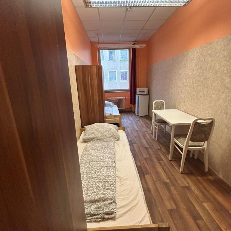 2-Rent Group Hostel Rooms&Apartments GKP2 - Doppelzimmer - 3