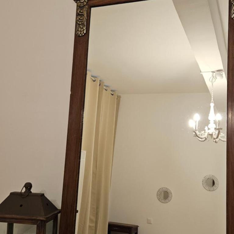 Chez Augustin, chambre confortable en plein coeur de ville - Standard Suite - 4
