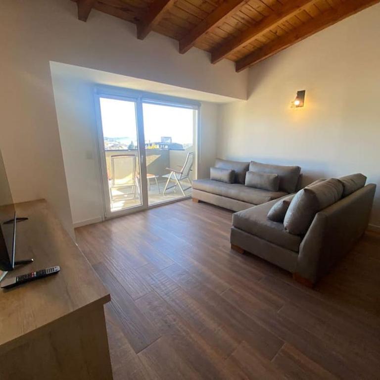 Moderno Departamento con vista al lago y montañas - Apartamento de 2 dormitorios - 1