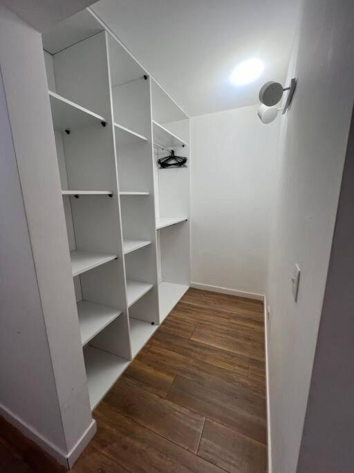 Moderno Departamento con vista al lago y montañas - Apartamento de 2 dormitorios - 19