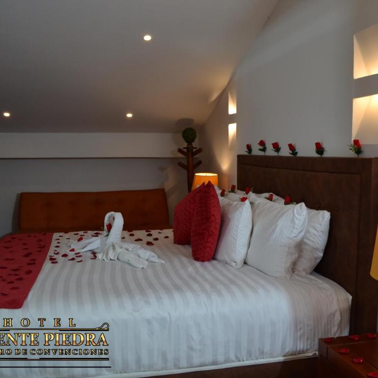 Hotel Puente Piedra - King Suite with Spa Bath - 3