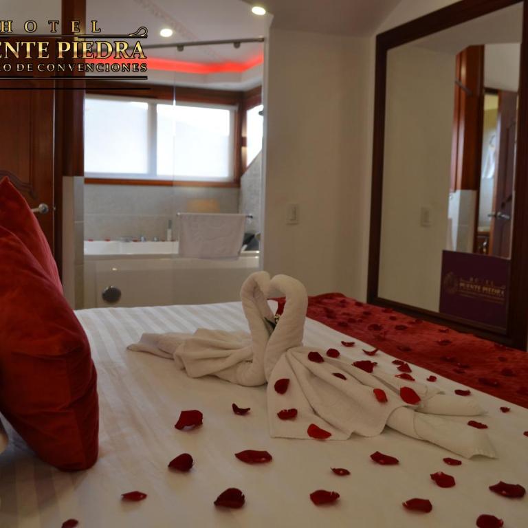 Hotel Puente Piedra - King Suite with Spa Bath - 2