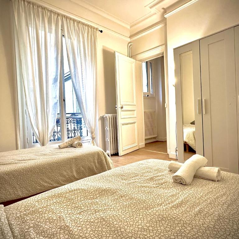 Champs Élysées appartement 5 - Two-Bedroom Apartment - 13