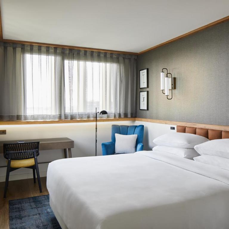 Four Points by Sheraton Barcelona Airport - King Room - 2