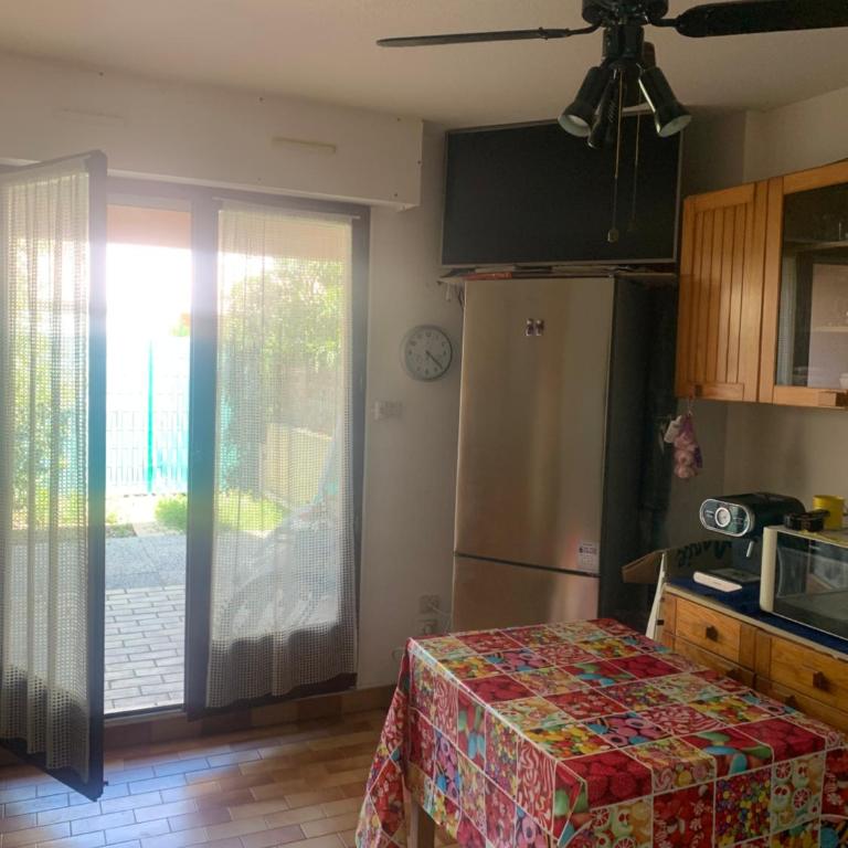 Slyre - One-Bedroom Apartment - 6