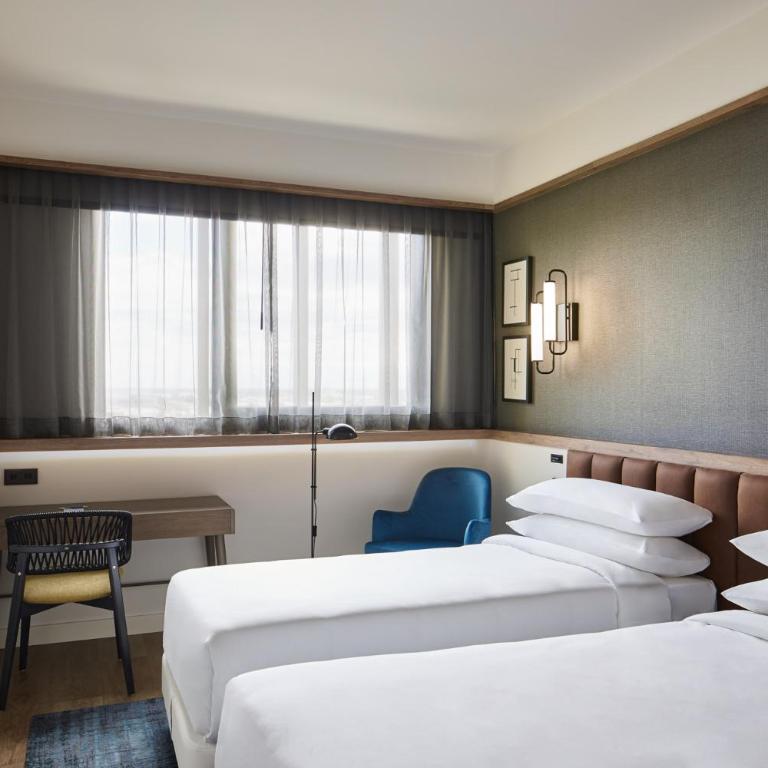 Four Points by Sheraton Barcelona Airport - Twin Room - 4