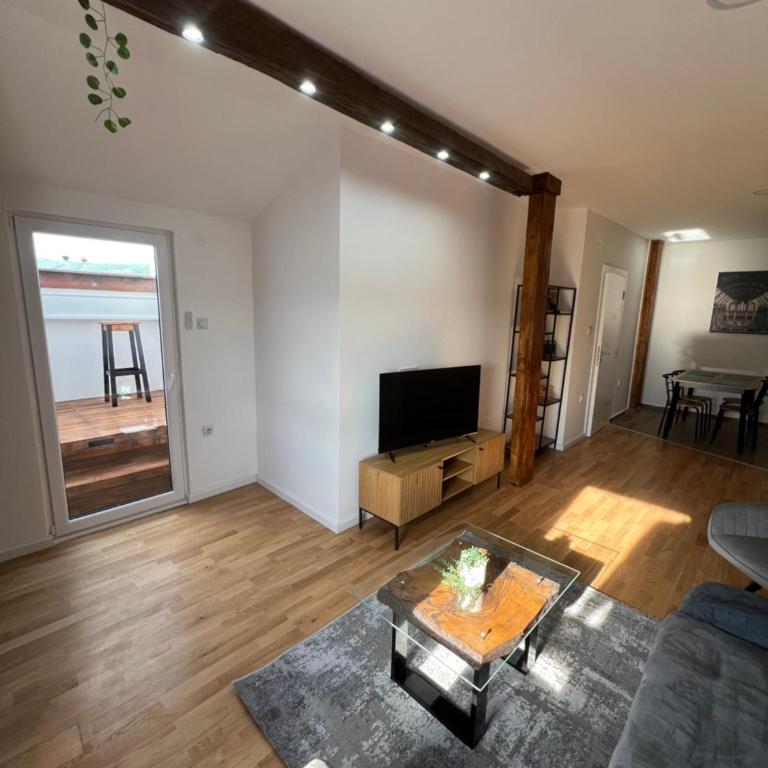 LiboroApartments - Two-Bedroom Apartment with View - 14