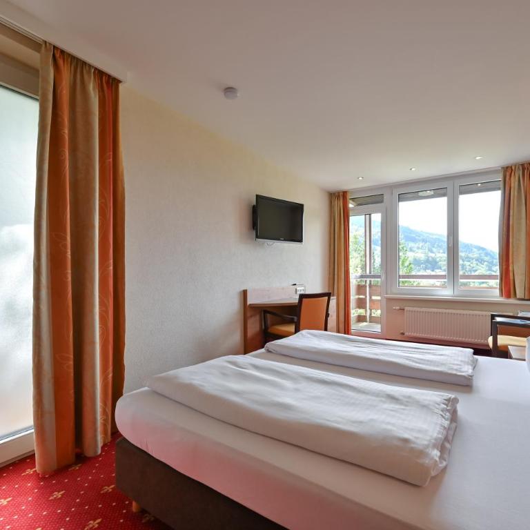 Rothenfels Panorama Hotel - Familienzimmer mit Balkon und Seeblick - 7
