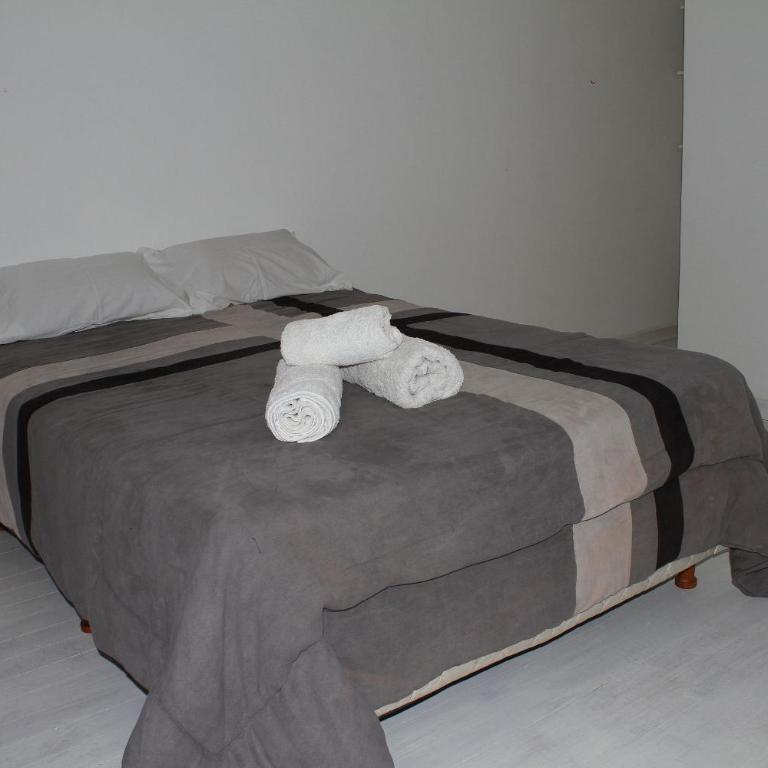 Hermoso Dúplex en San Cristóbal, Buenos Aires - Cama en dormitorio masculino compartido - 11