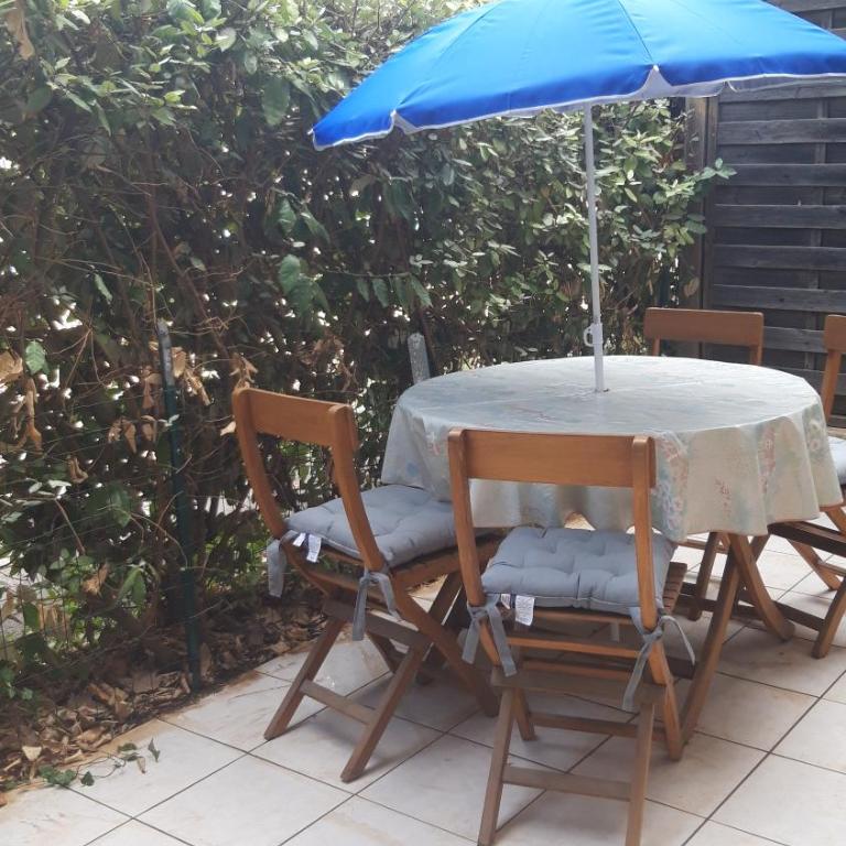 "Les Bastides" Appartement tout confort, parking privé piscine - Appartement 1 Chambre - 13