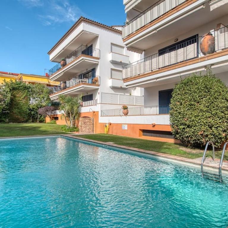 Apartamento con Piscina céntrico - Apartamento de 3 dormitorios - 16