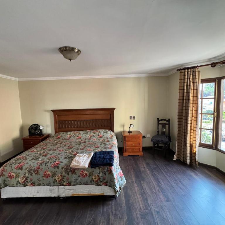 Great House, Amazing location!! - Five-Bedroom House - 5