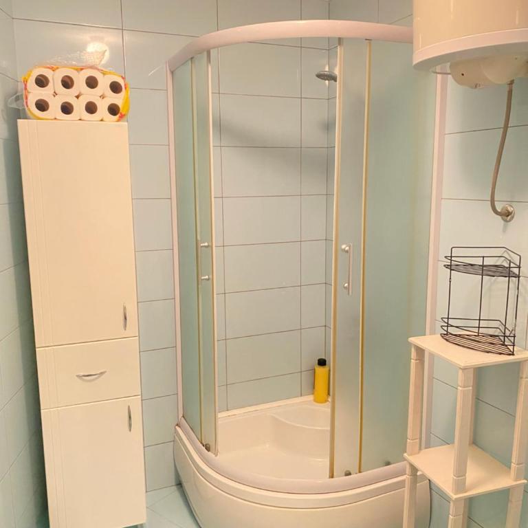 A&E Apartments - Two-Bedroom Apartment - 13