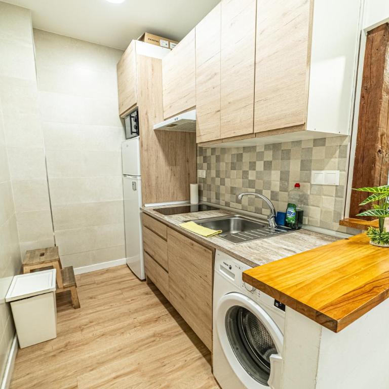 New flat , modern , wifi, 10min sol, 5 Reina Sofia - Apartamento de 1 dormitorio - 27