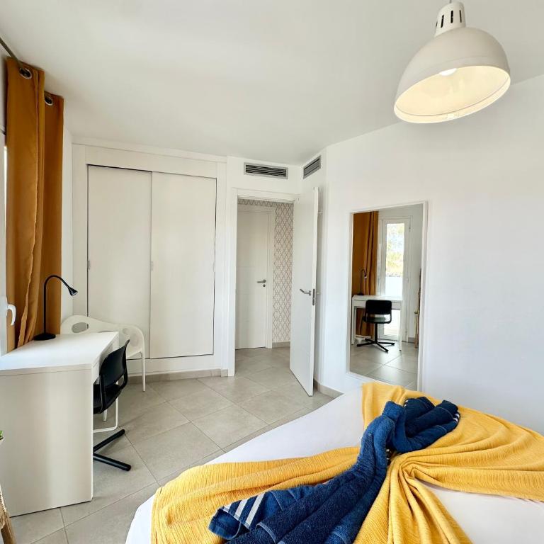 Candy Pop - AC, High speed internet ,Desk with natural light, Pool and two Terraces - Apartamento - 24