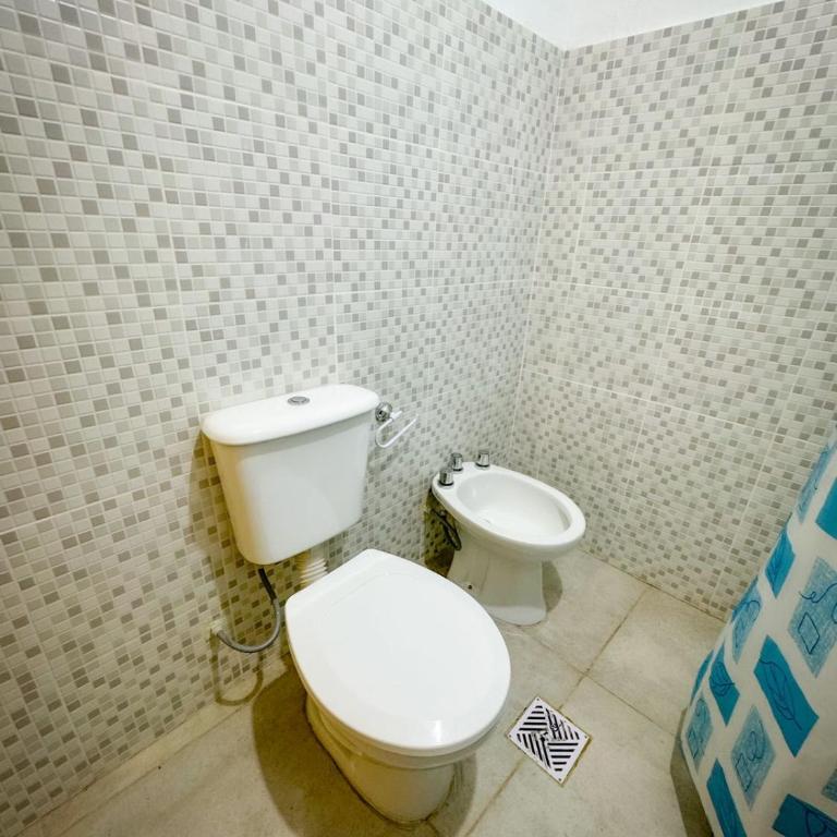 Casa Nuestra Hostal - Habitación Cuádruple con baño privado - 5
