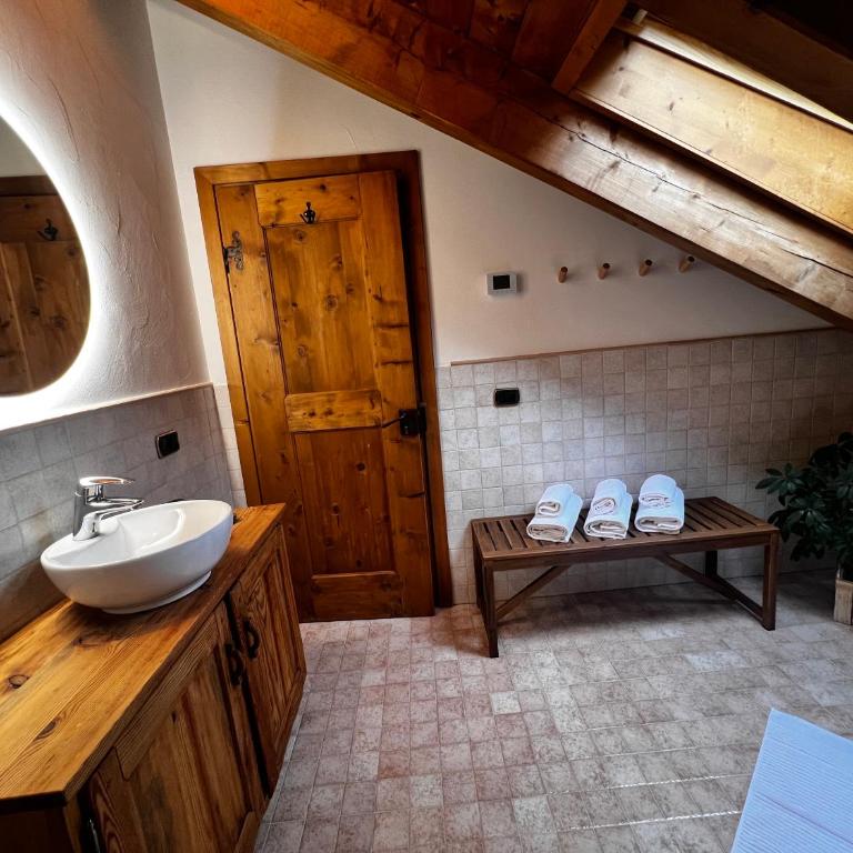 Baita Pomo - Appartamento con 2 Camere da Letto e Vista Giardino - 4