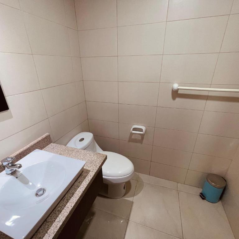 Gallery Suite en Riverfront Puerto Santa Ana - Junior Suite with Mountain View - 37