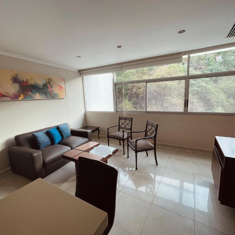 Gallery Suite en Riverfront Puerto Santa Ana - Junior Suite with Mountain View - 9