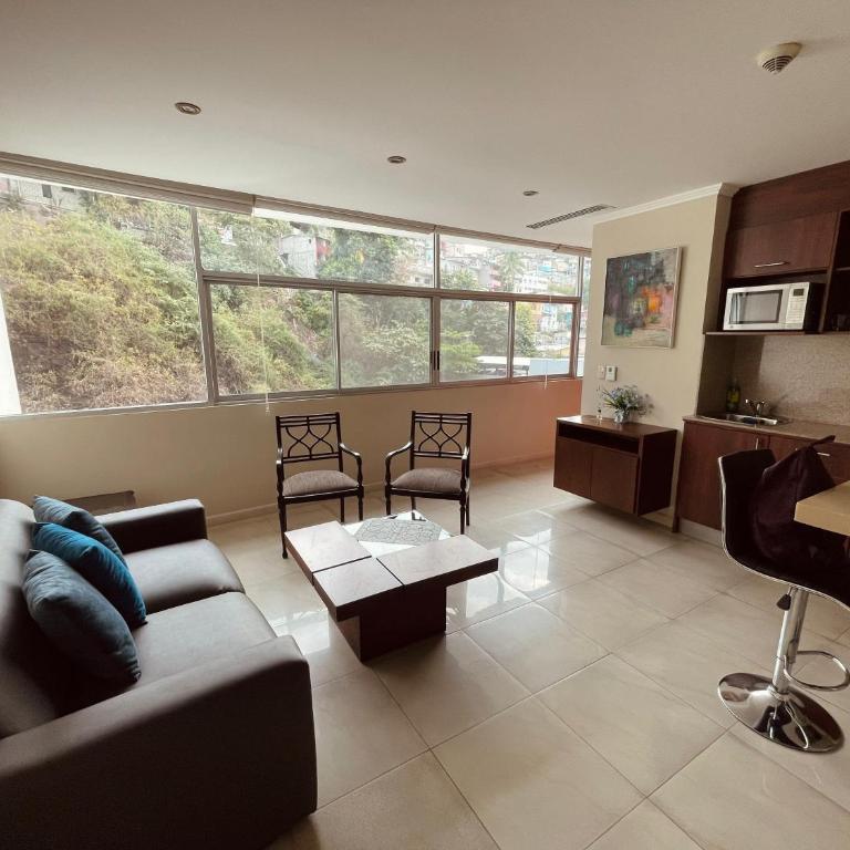 Gallery Suite en Riverfront Puerto Santa Ana - Junior Suite with Mountain View - 42