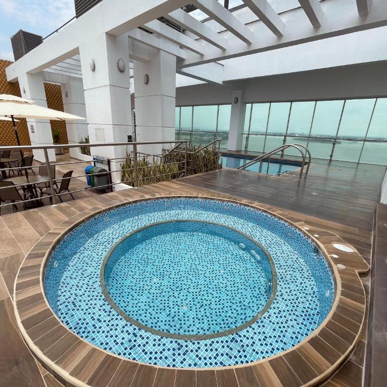 Gallery Suite en Riverfront Puerto Santa Ana - Suite Junior con vistas a la montaña - 7
