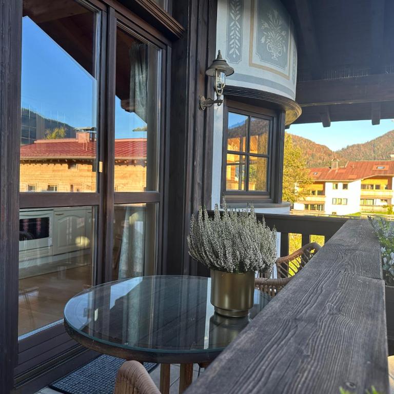 Alpenflair Apartments - Deluxe Doppelzimmer mit Balkon - 13