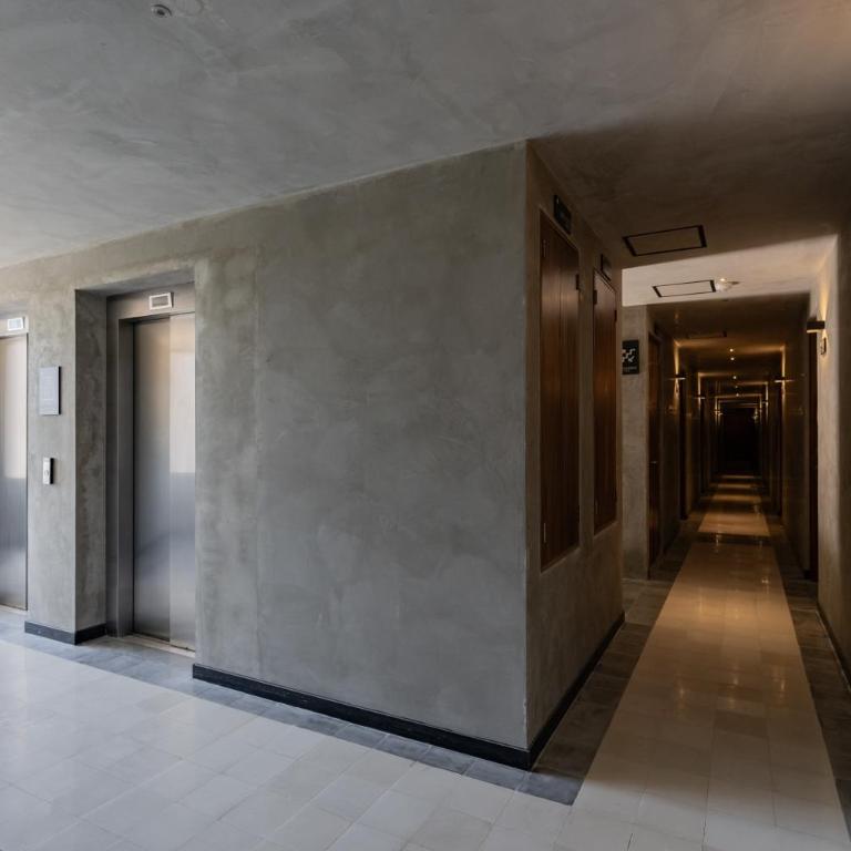 Luxury Studio with Rooftop Pool, Gym, Padel Court, Art Installations & Shopping - Estudio con balcón - 32