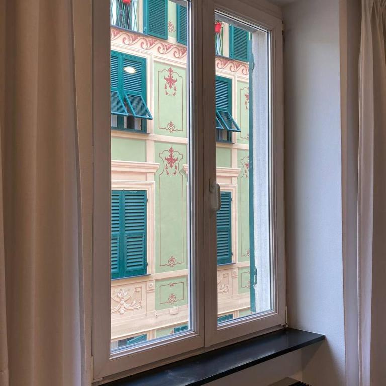 Martel Rooms - Genova Centro Brignole - Camera Queen Standard - 8