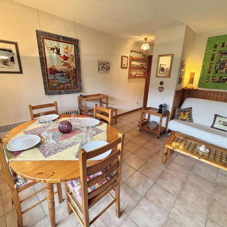 Studio alcôve avec terrasse sud, 4 personnes, animaux acceptés - Appartement 1 Chambre - 6