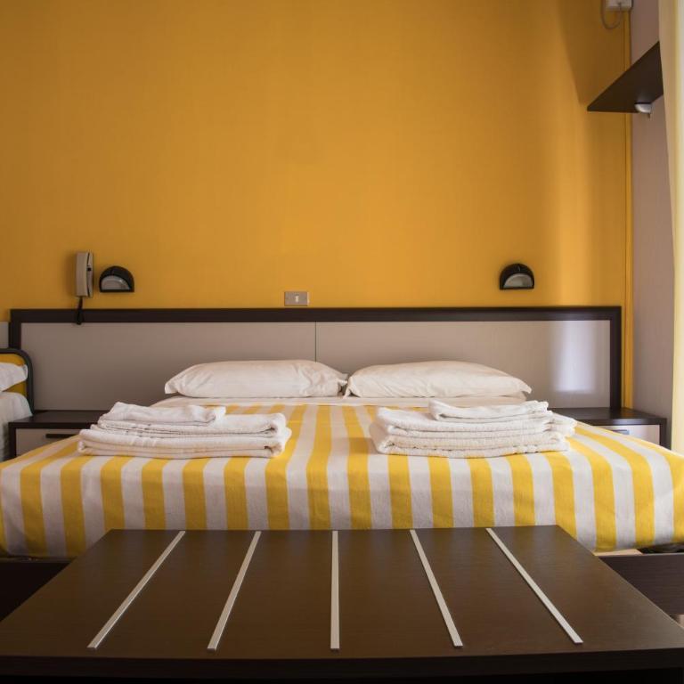 Hotel Mirage - Camera Matrimoniale con Balcone - 6