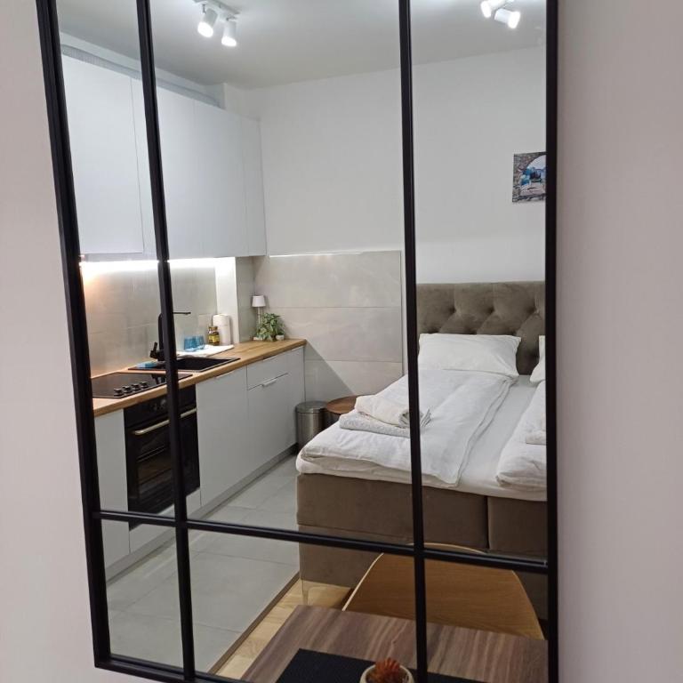 CENTRAL City - Apartman sa Balkonom i Lepim Pogledom - 10