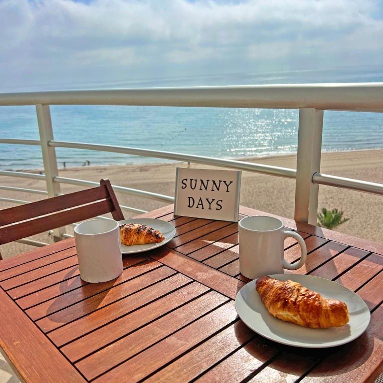 Ático Frente al Mar 2 Terrazas Barbacoa y Parking Sujeto a disponibilidad - Apartamento - 1