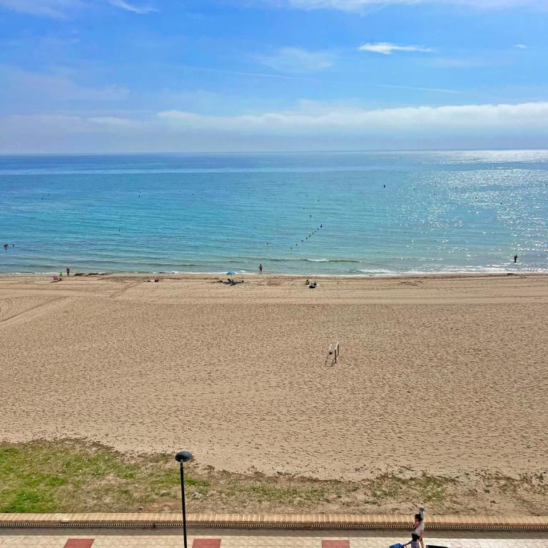Ático Frente al Mar 2 Terrazas Barbacoa y Parking Sujeto a disponibilidad - Apartamento - 63