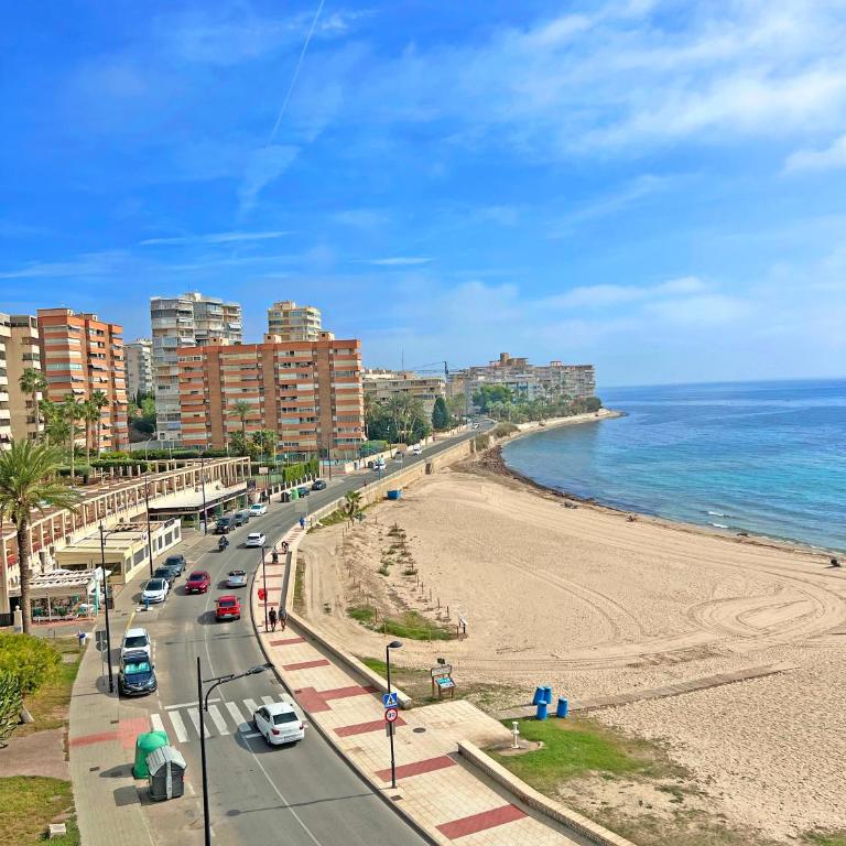 Ático Frente al Mar 2 Terrazas Barbacoa y Parking Sujeto a disponibilidad - Apartamento - 65