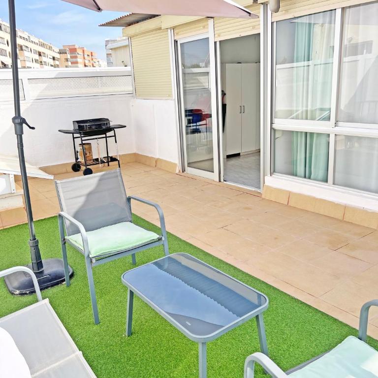 Ático Frente al Mar 2 Terrazas Barbacoa y Parking Sujeto a disponibilidad - Apartamento - 57