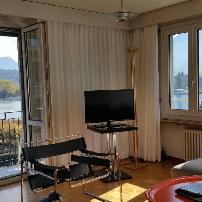 Hotel Rebstock - Apartment mit 2 Schlafzimmern und Seeblick - 2
