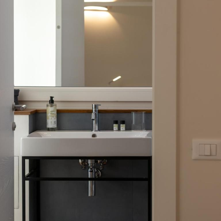 Il Faro Luxury Rooms & Lounge - Deluxe Double Room - 13