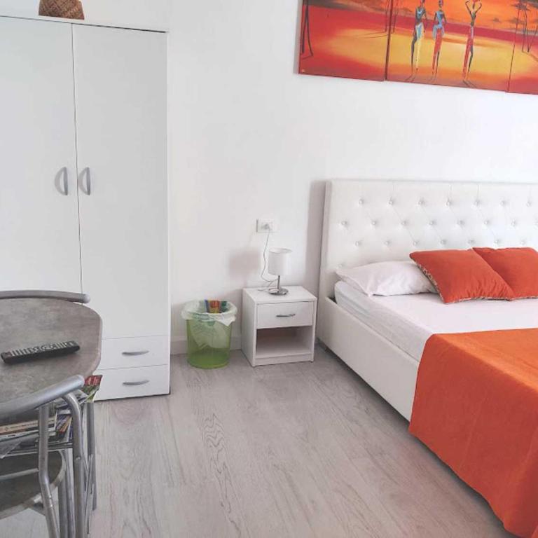 TrapaniGuestRooms - Camera Familiare con Bagno Privato - 8