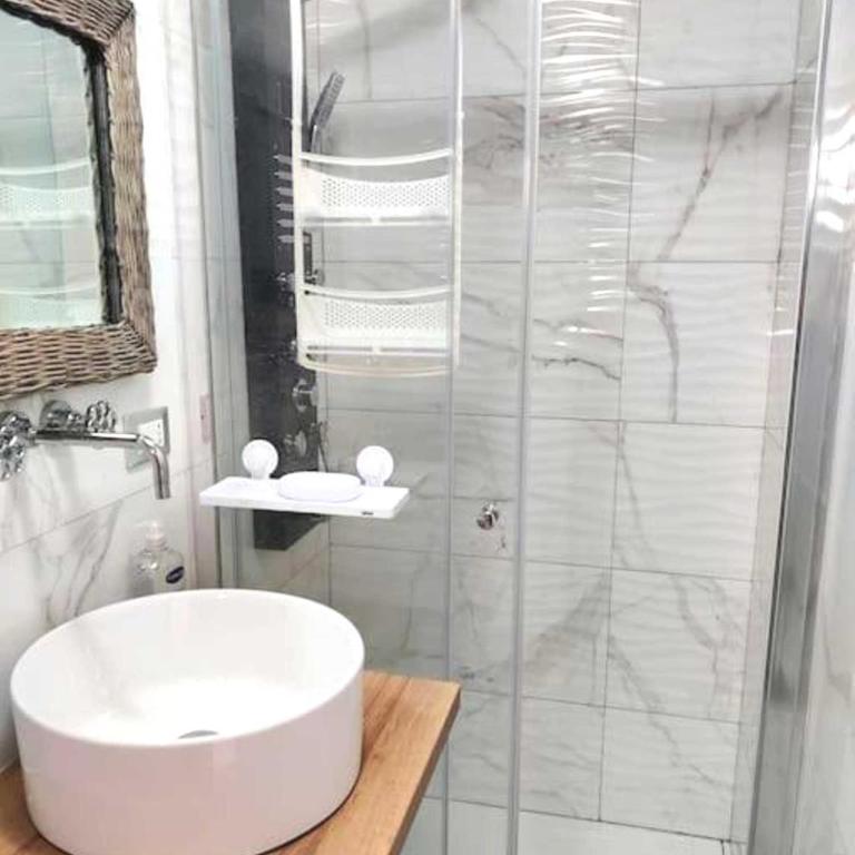 TrapaniGuestRooms - Camera Familiare con Bagno Privato - 12