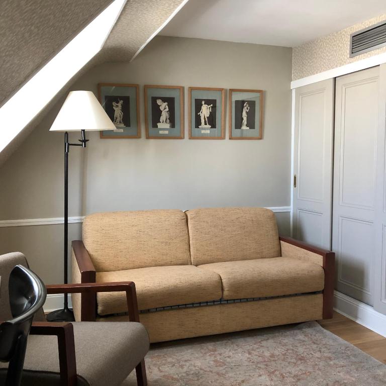 Hôtel Thérèse - Club Double Room with sofa bed - 4