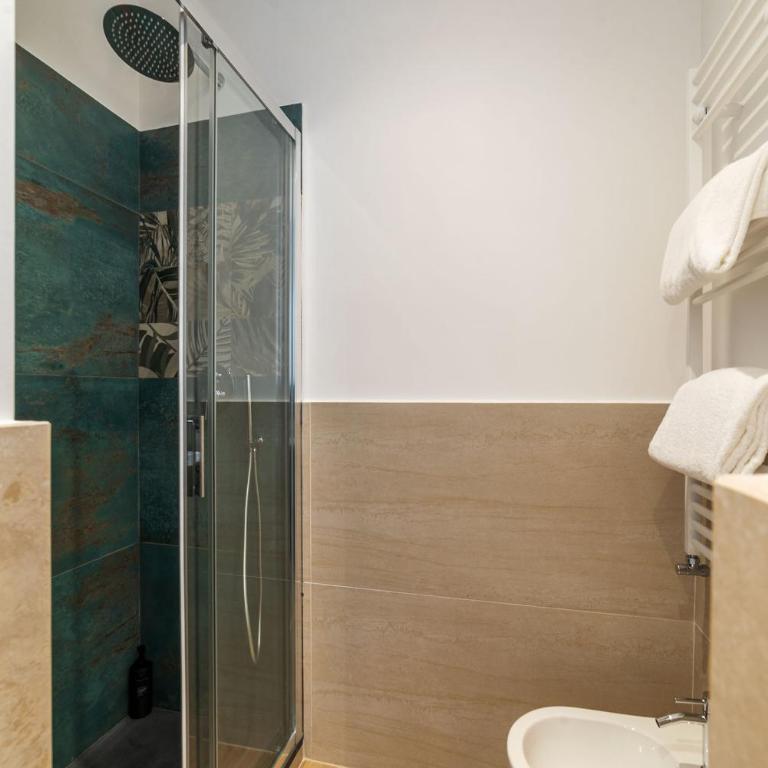 JOIVY Cavour 238 - Appartamento con 2 Camere da Letto - 17