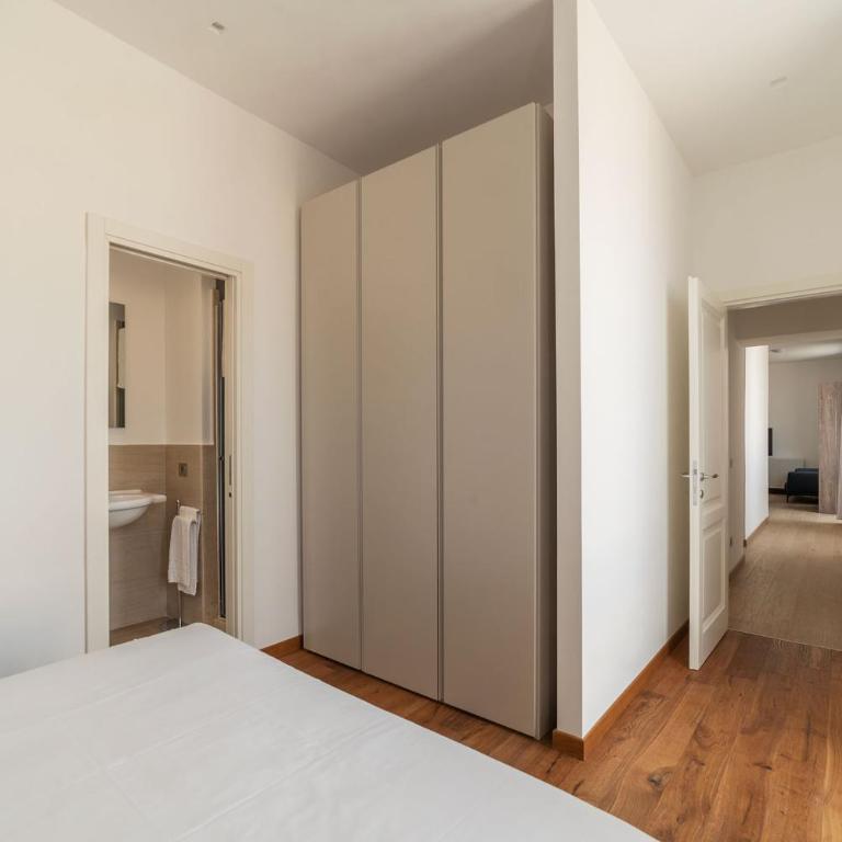 JOIVY Cavour 238 - Appartamento con 2 Camere da Letto - 9