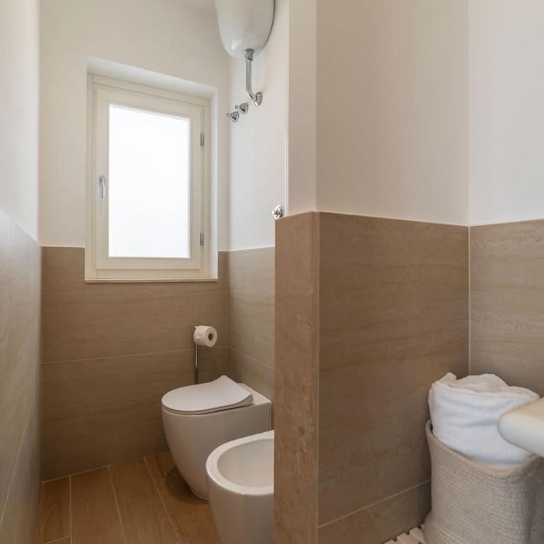 JOIVY Cavour 238 - Appartamento con 2 Camere da Letto - 10