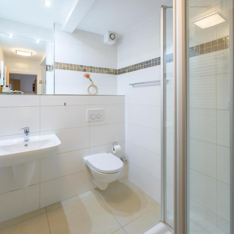 Hotel Pension Margit - Doppel- oder Zweibettzimmer - 3