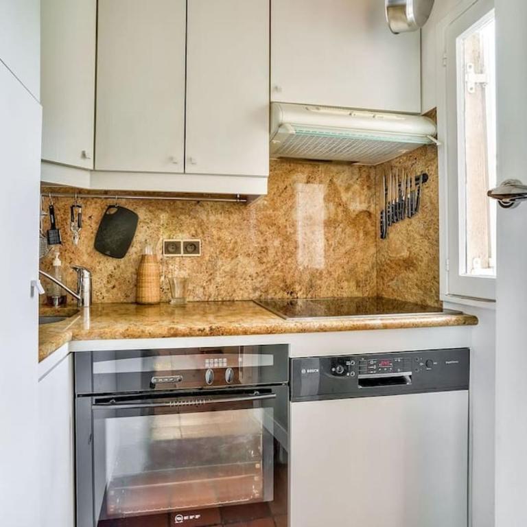 Montmartre, Patio! Sacré-Coeur! Stylish duplex! - Appartement 1 Chambre - 20