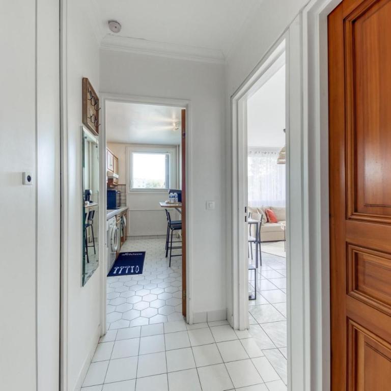 Joli T2 à 2min du métro, proche Stade de France - Apartment mit 1 Schlafzimmer - 9